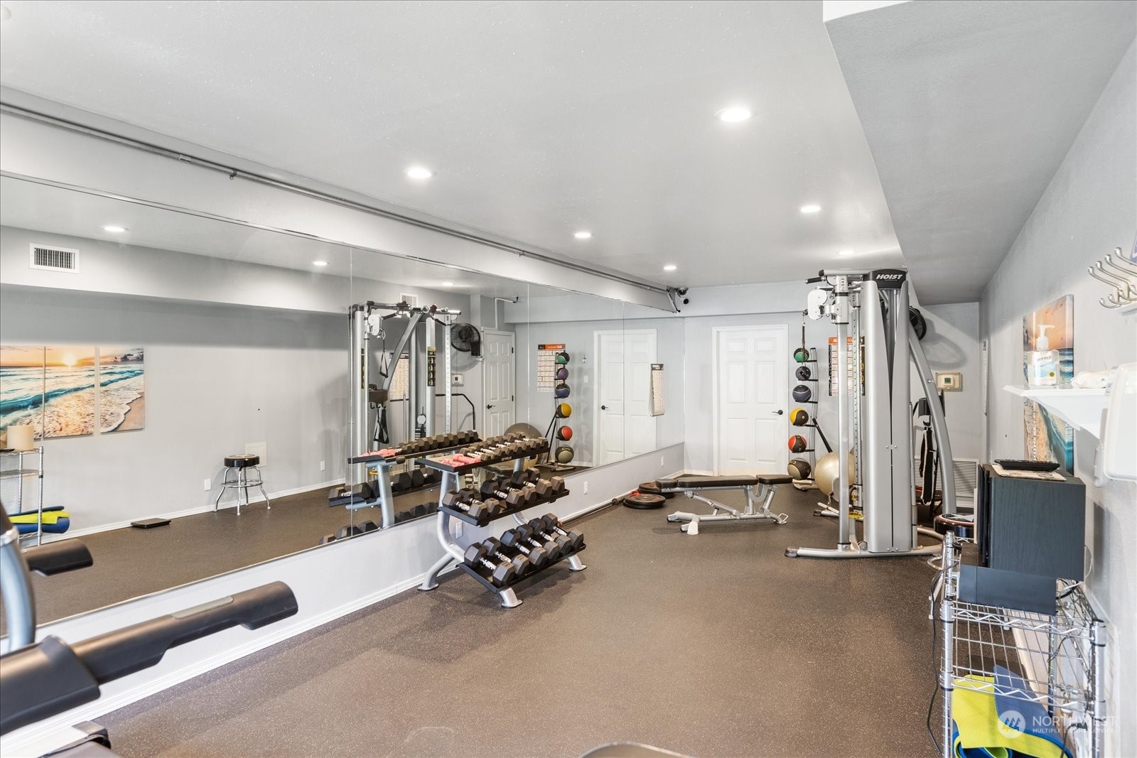 2101 South 324th Street, Unit 176 Federal Way, WA 98003 - Photo 30 of 33 a view of a room with gym equipment