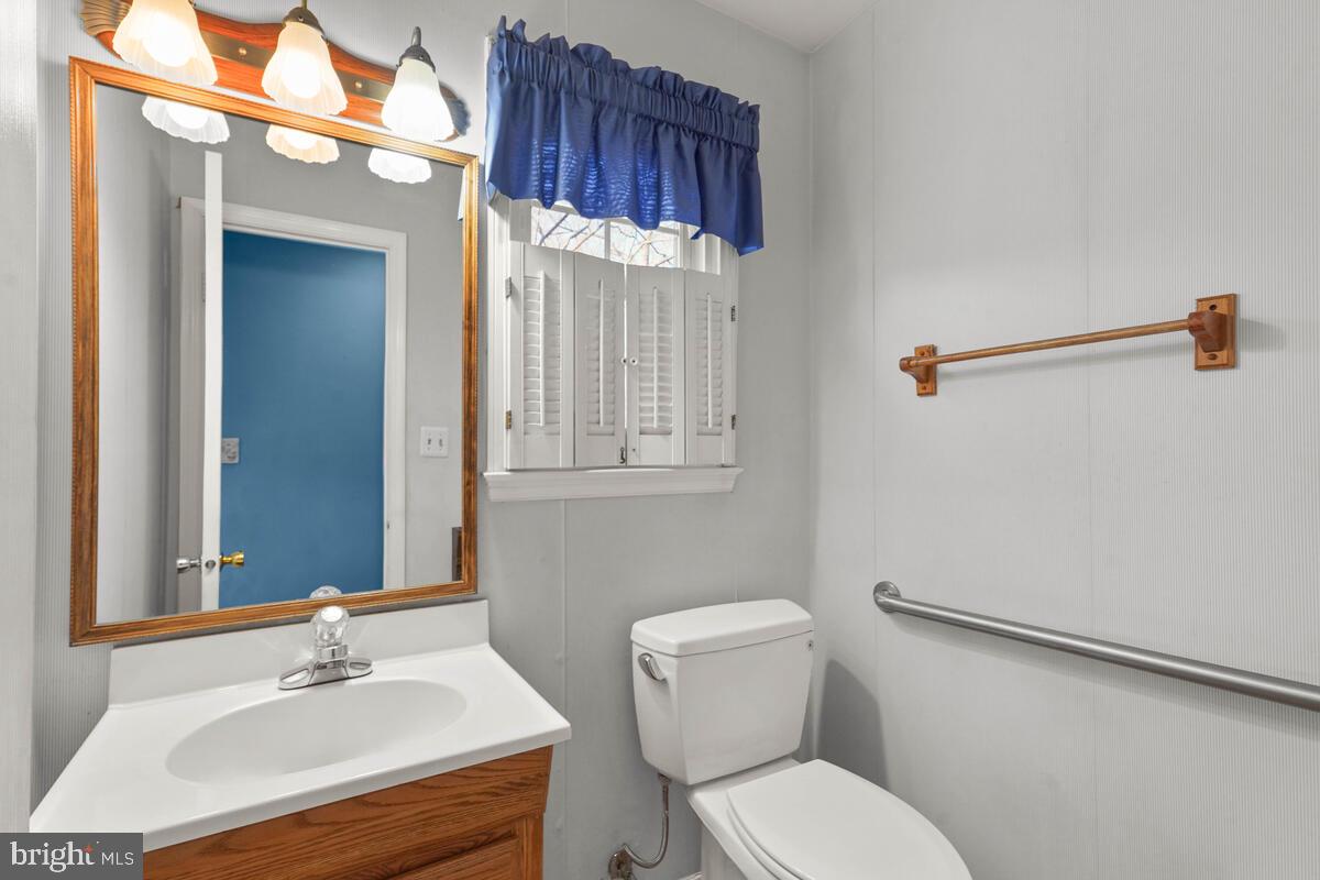 14204 Ansted Road Silver Spring, MD 20905 - Photo 18 of 46