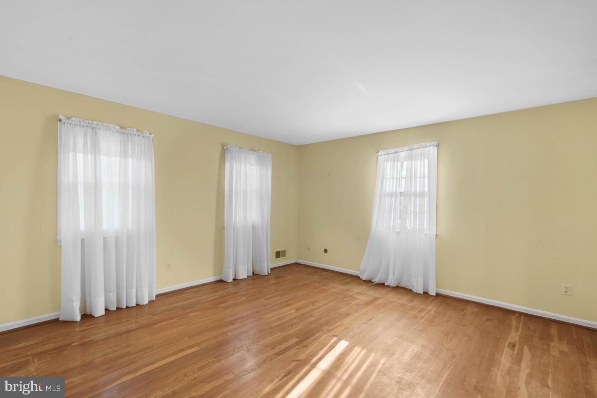 14204 Ansted Road Silver Spring, MD 20905 - Photo 21 of 46