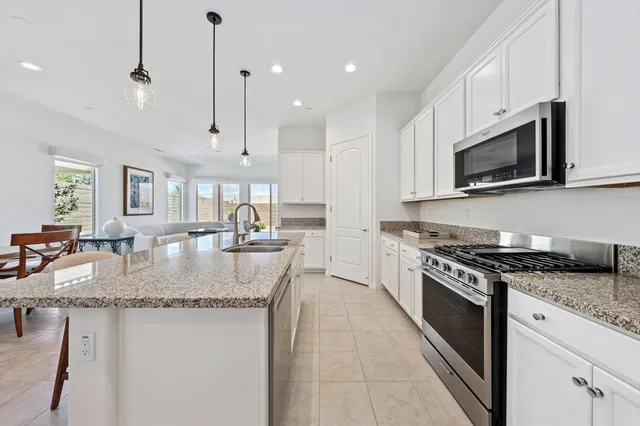 $835,000 | 38 Zinfandel, Rancho Mirage, CA 92270