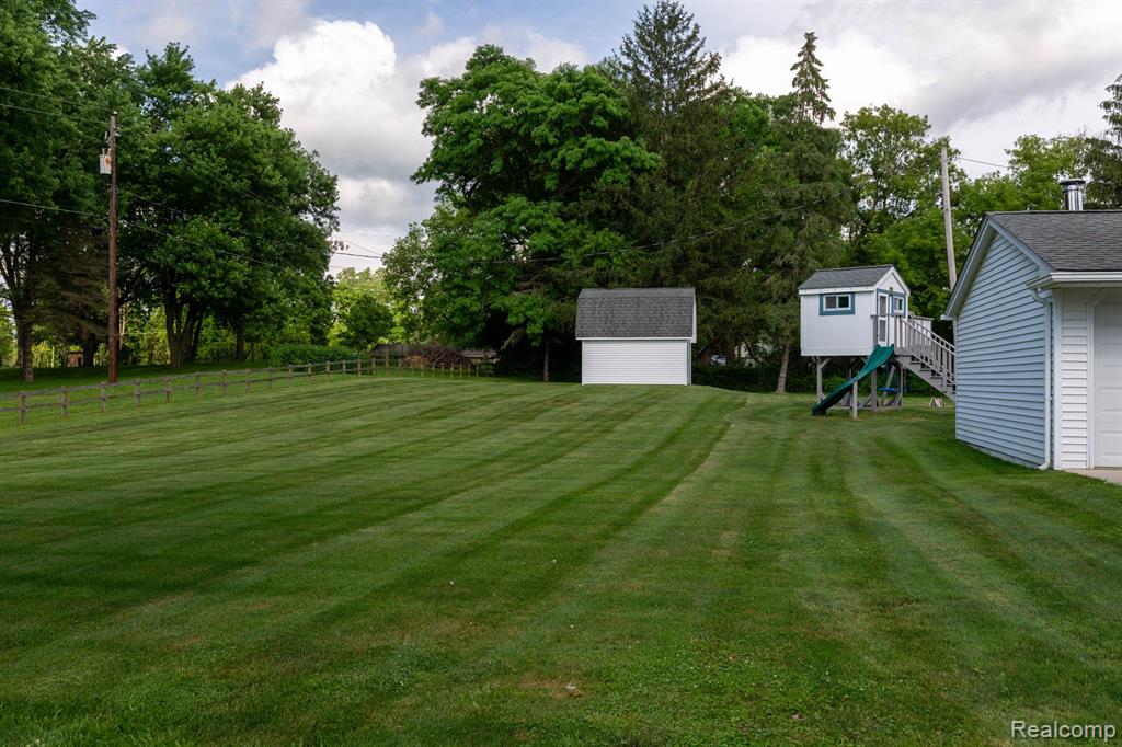 9026 Woodside Road Northville, MI 48167 - Photo 53 of 56