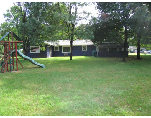 14 Temi Road Framingham, MA 01701 - Photo 11 of 12