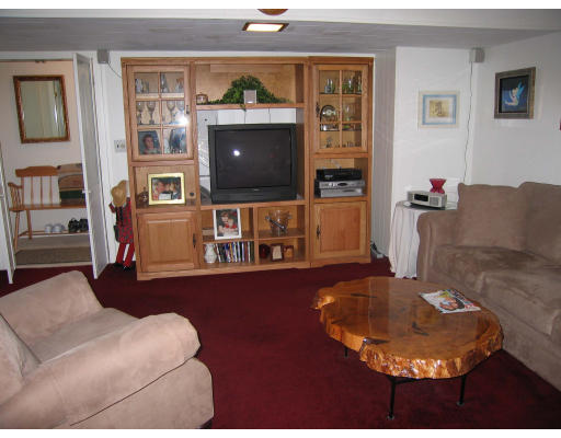 14 Temi Road Framingham, MA 01701 - Photo 8 of 12