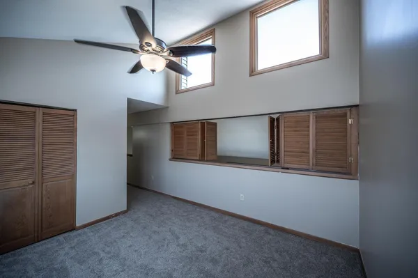 $184,900 | 910 9th Street, Farmington, MN 55024