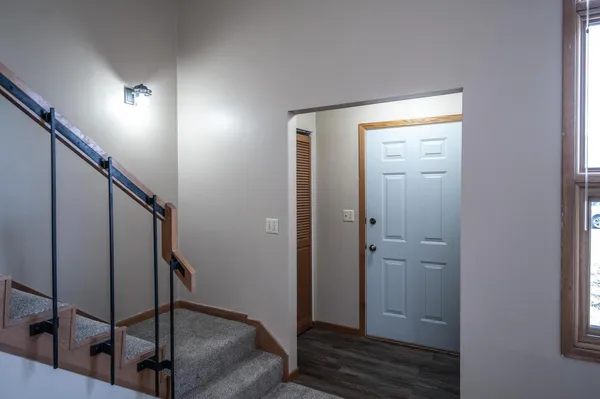 $184,900 | 910 9th Street, Farmington, MN 55024