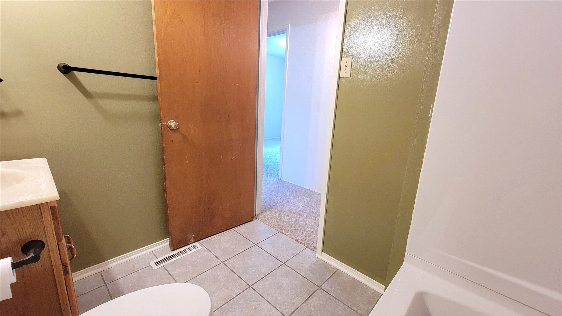 4840 Kesler Road Northwest Cedar Rapids, IA 52405 - Photo 16 of 33 Gallery Image 16