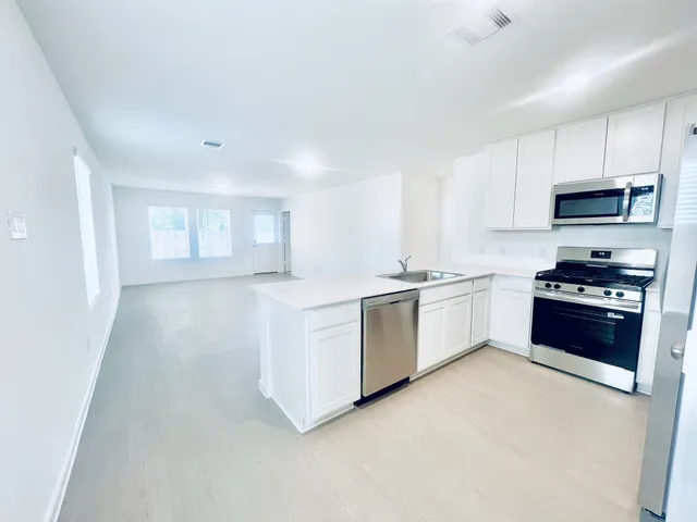 $1,650 | 3090 Mallorca Drive, Conroe, TX 77301