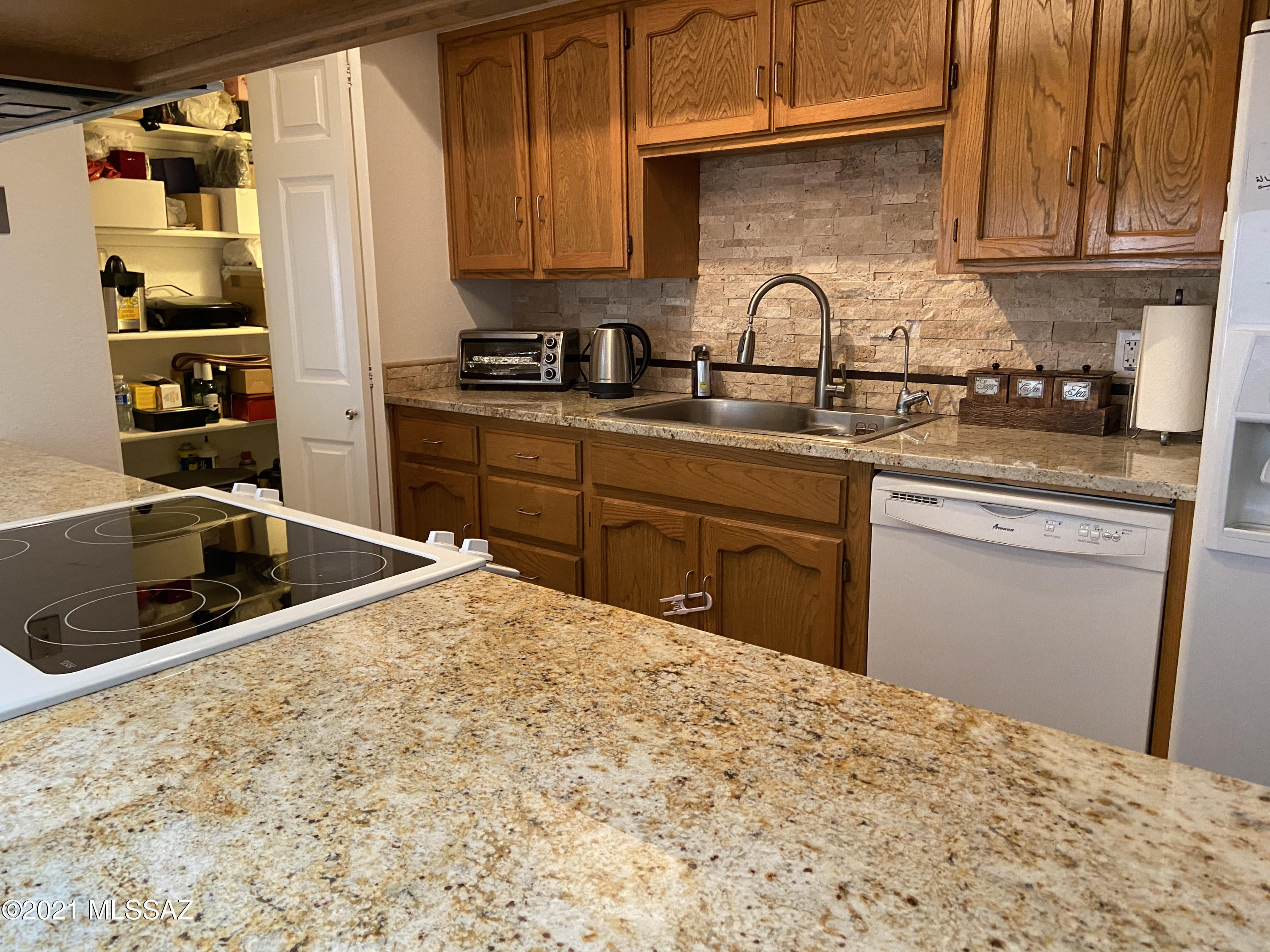 1200 East River Road, Unit I116 Tucson, AZ 85718 - Photo 4 of 22