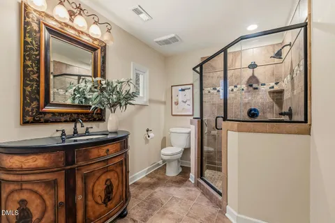 $725,000 | 3612 Summer Leaf Court, Raleigh, NC 27615