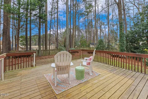 $725,000 | 3612 Summer Leaf Court, Raleigh, NC 27615