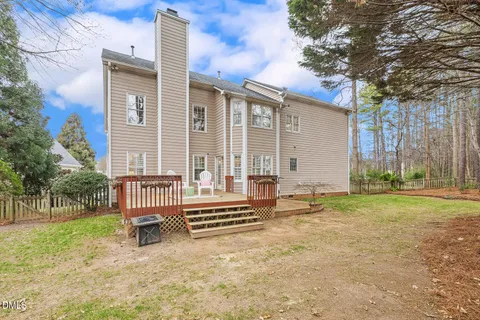 $725,000 | 3612 Summer Leaf Court, Raleigh, NC 27615