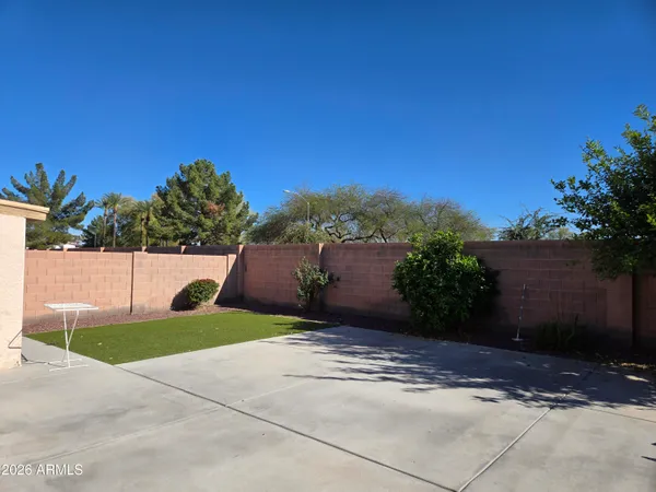 $2,100 | 5365 West Augusta Avenue, Glendale, AZ 85301