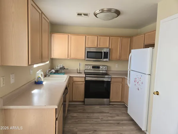 $2,100 | 5365 West Augusta Avenue, Glendale, AZ 85301