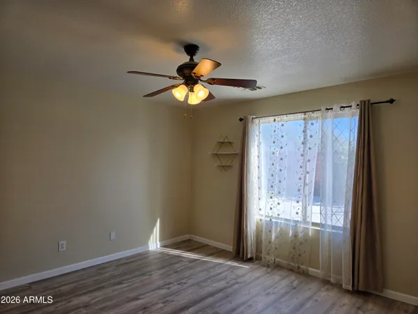 $2,100 | 5365 West Augusta Avenue, Glendale, AZ 85301