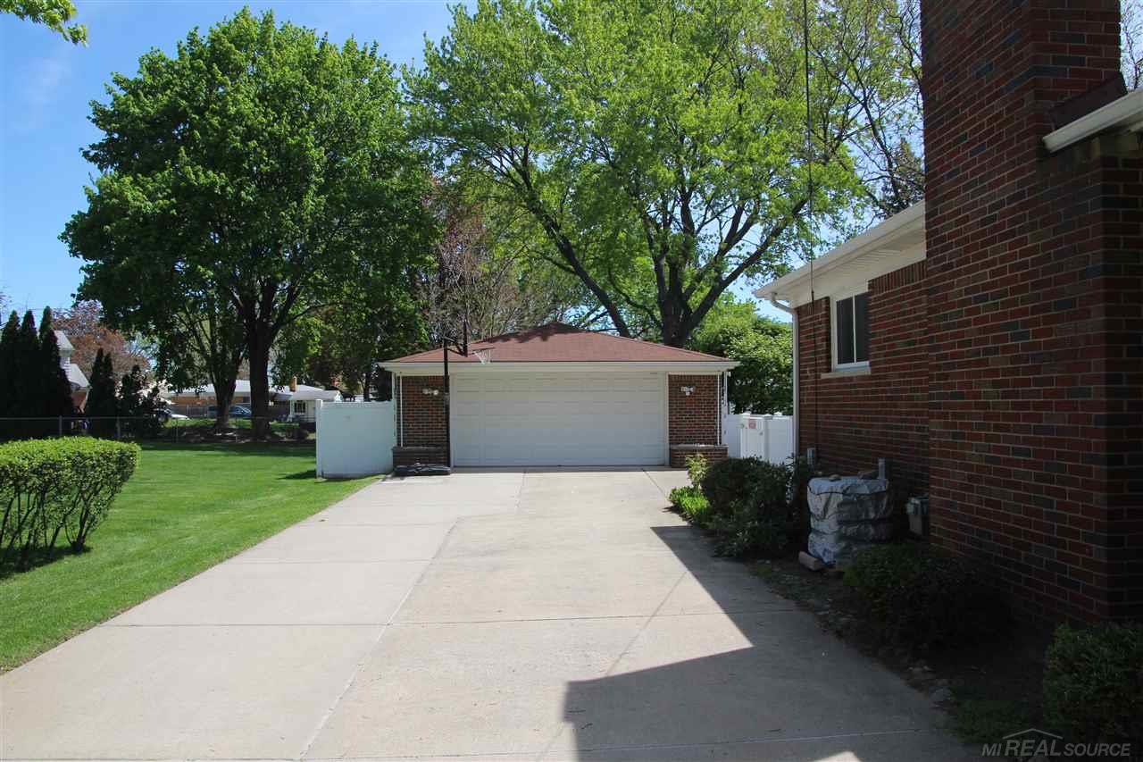 26220 Burg Road Warren, MI 48089 - Photo 5 of 65