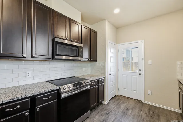 $1,950 | 10233 Melissa Rnch Boulevard, San Antonio, TX 78245