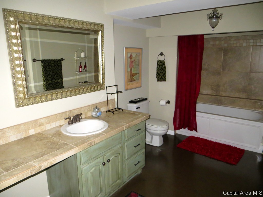2919 South Meadowbrook Road, Unit 1 Springfield, IL 62711 - Photo 18 of 23