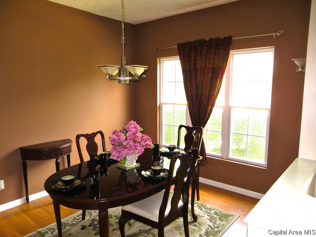 2919 South Meadowbrook Road, Unit 1 Springfield, IL 62711 - Photo 6 of 23