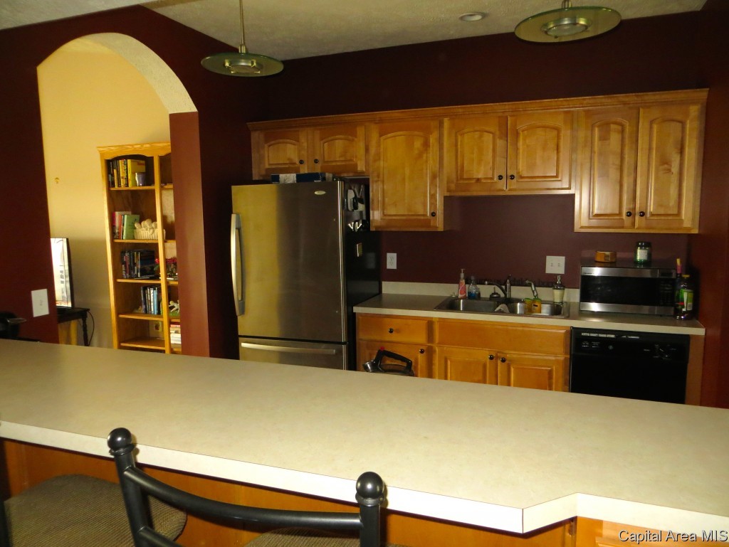 2919 South Meadowbrook Road, Unit 1 Springfield, IL 62711 - Photo 8 of 23
