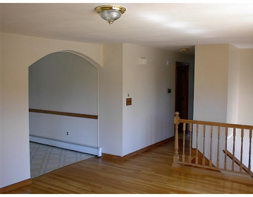 158 Totman Road Lowell, MA 01854 - Photo 3 of 7 Gallery Image 3