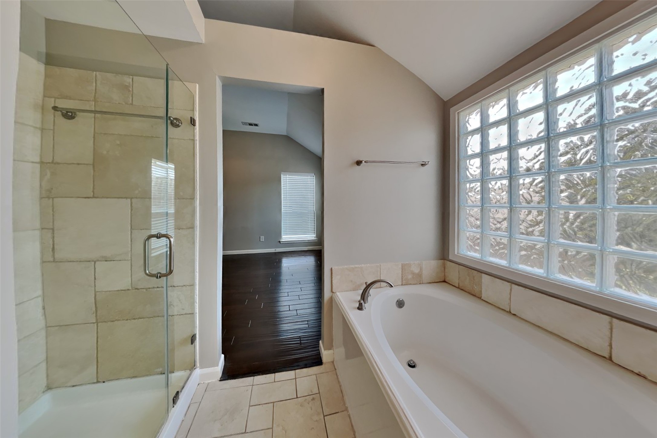 10051 Rio Bravo Road Houston, TX 77064 - Photo 12 of 21
