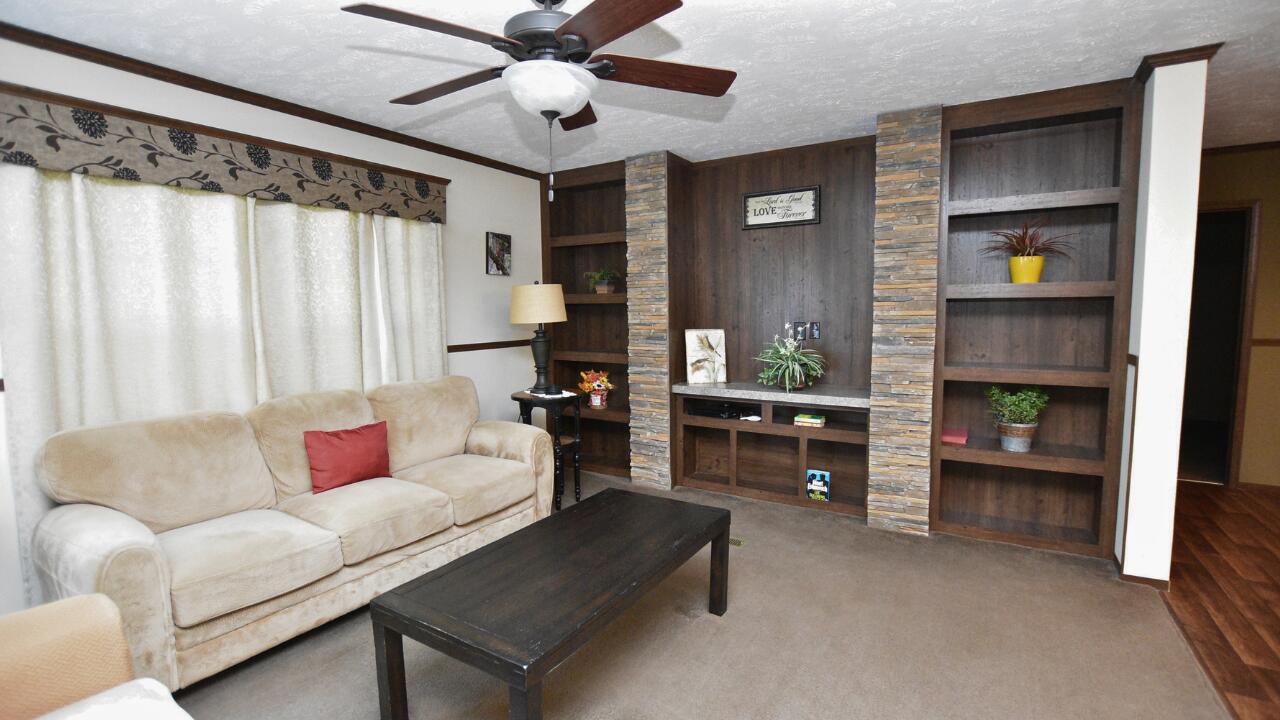 157 Roblyer Road Benton, TN 37307 - Photo 3 of 21 15