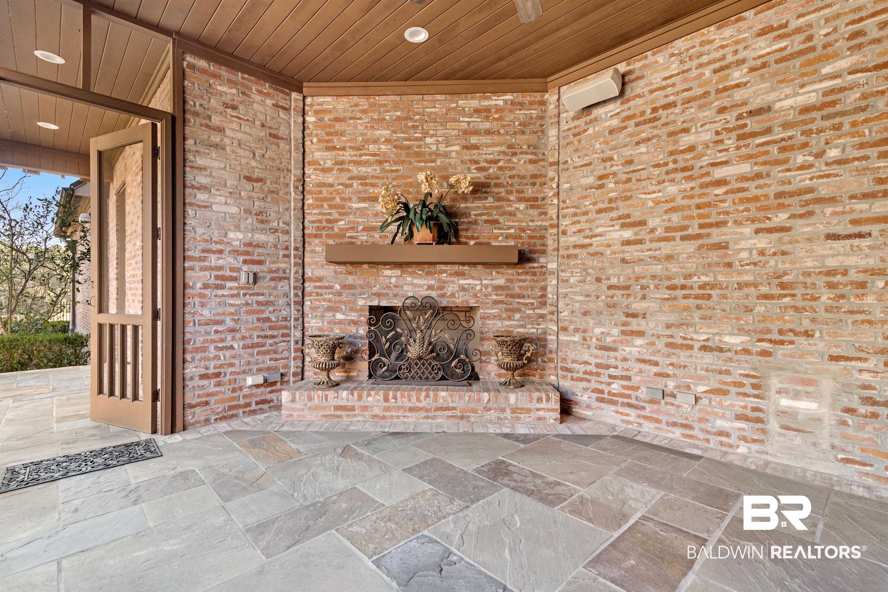 10708 Highway 98 Fairhope, AL 36532 - Photo 30 of 44 Outdoor Fireplace