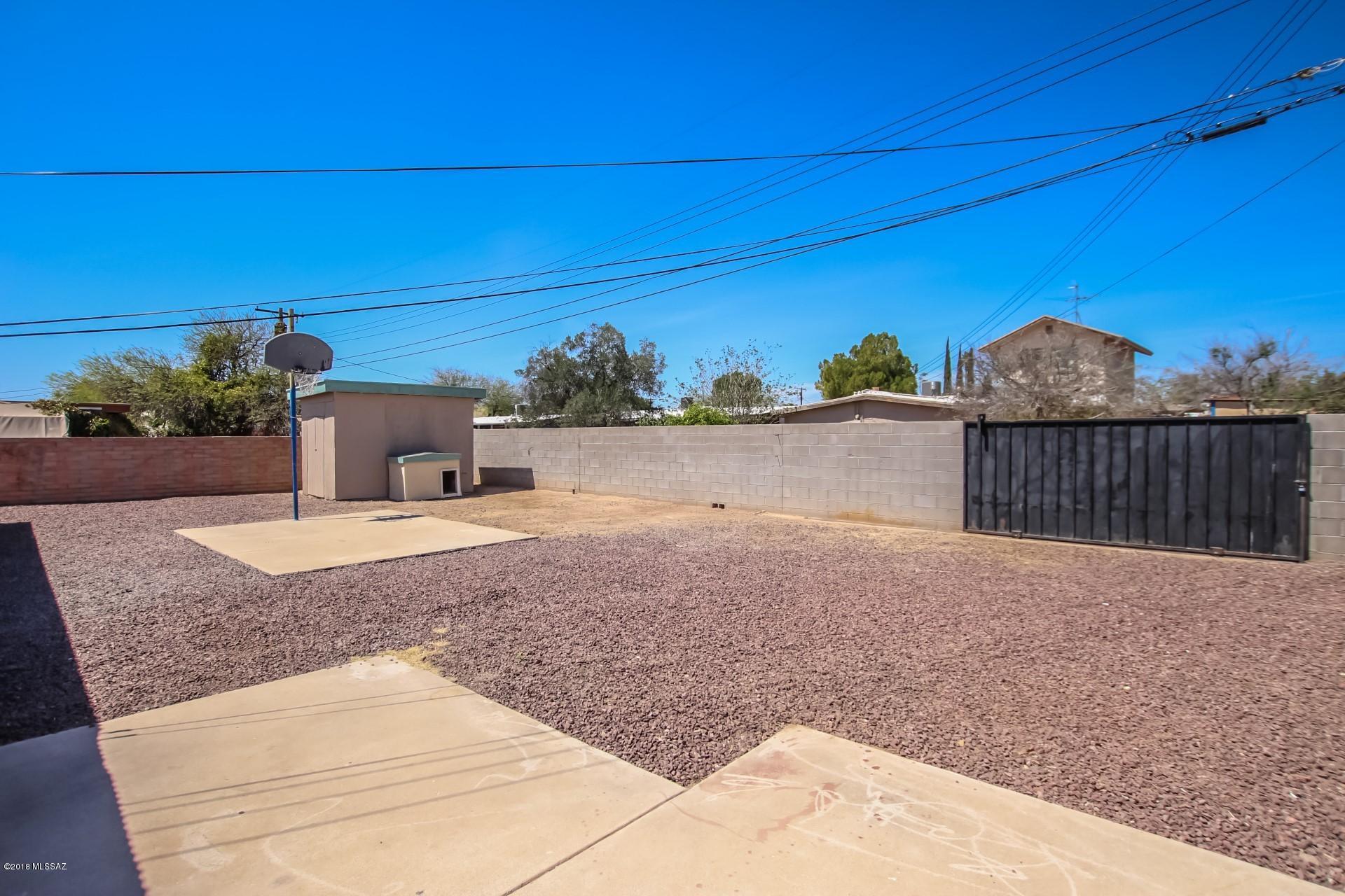 210 West Pastime Road Tucson, AZ 85705 - Photo 14 of 16