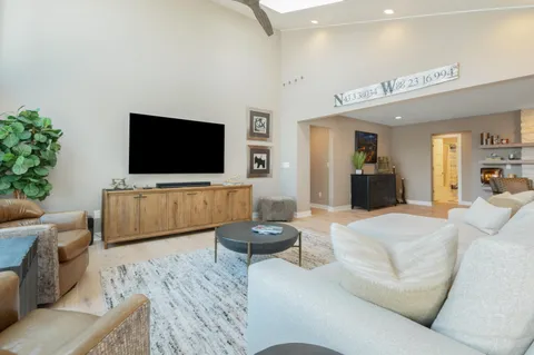 $2,998,000 | 1503 Milwaukee Street, Delafield, WI 53018