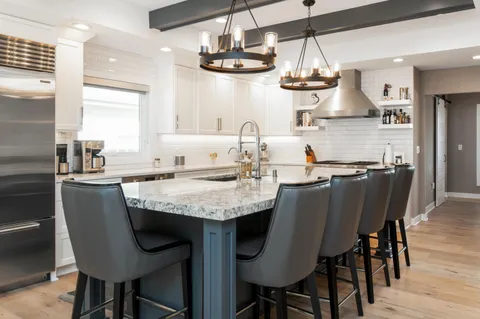 $2,998,000 | 1503 Milwaukee Street, Delafield, WI 53018