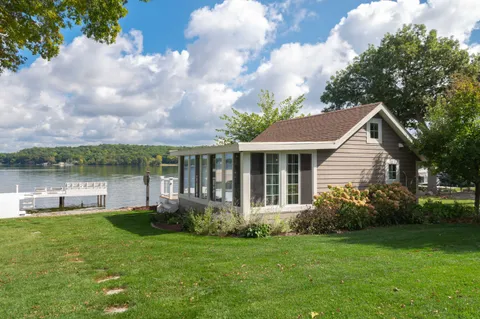 $2,998,000 | 1503 Milwaukee Street, Delafield, WI 53018