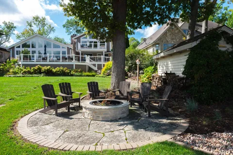 $2,998,000 | 1503 Milwaukee Street, Delafield, WI 53018