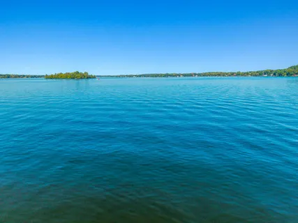 $2,998,000 | 1503 Milwaukee Street, Delafield, WI 53018