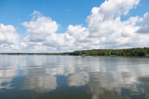 $2,998,000 | 1503 Milwaukee Street, Delafield, WI 53018