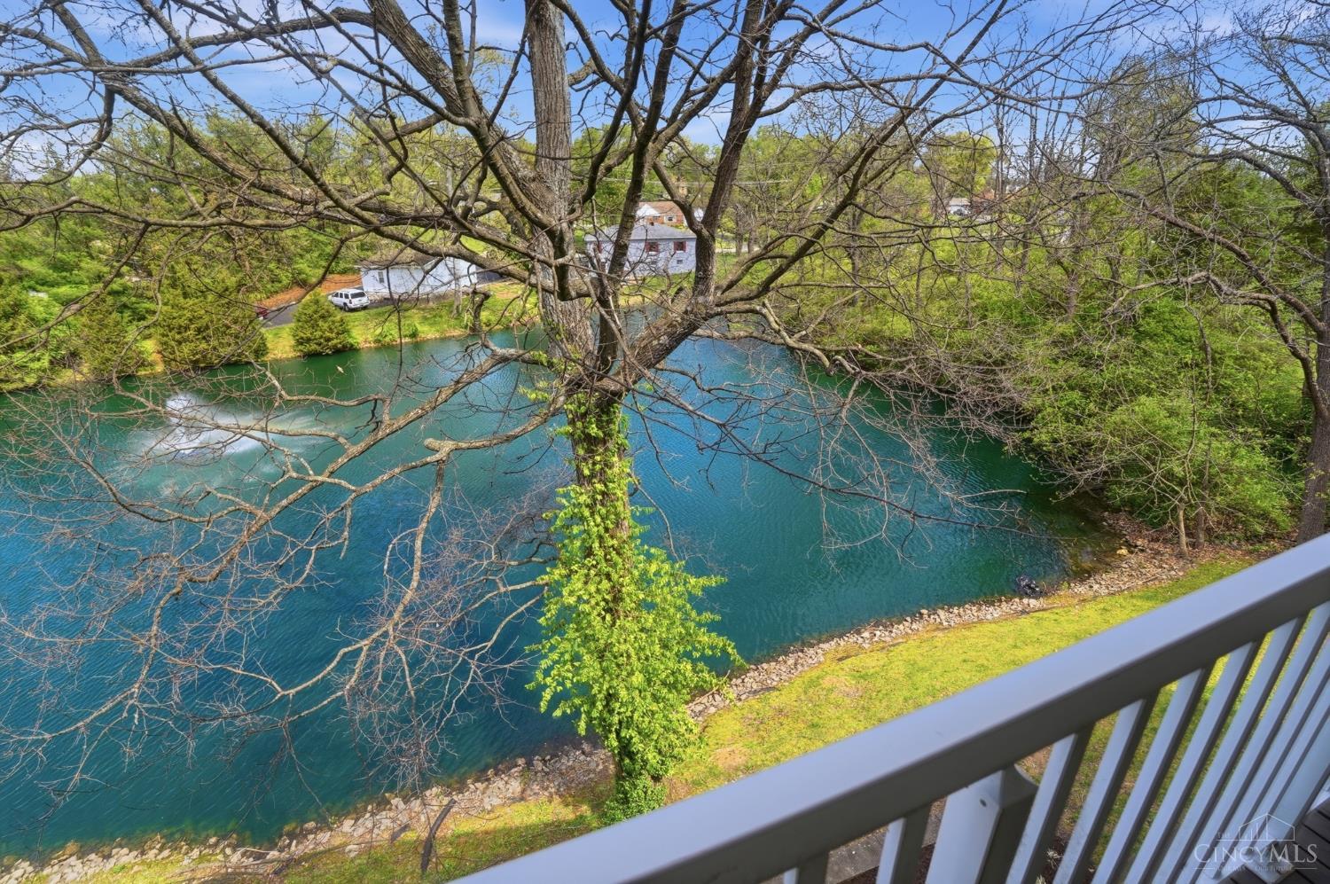 3675 West Galbraith Road, Unit 16 Cincinnati, OH 45247 - Photo 38 of 50