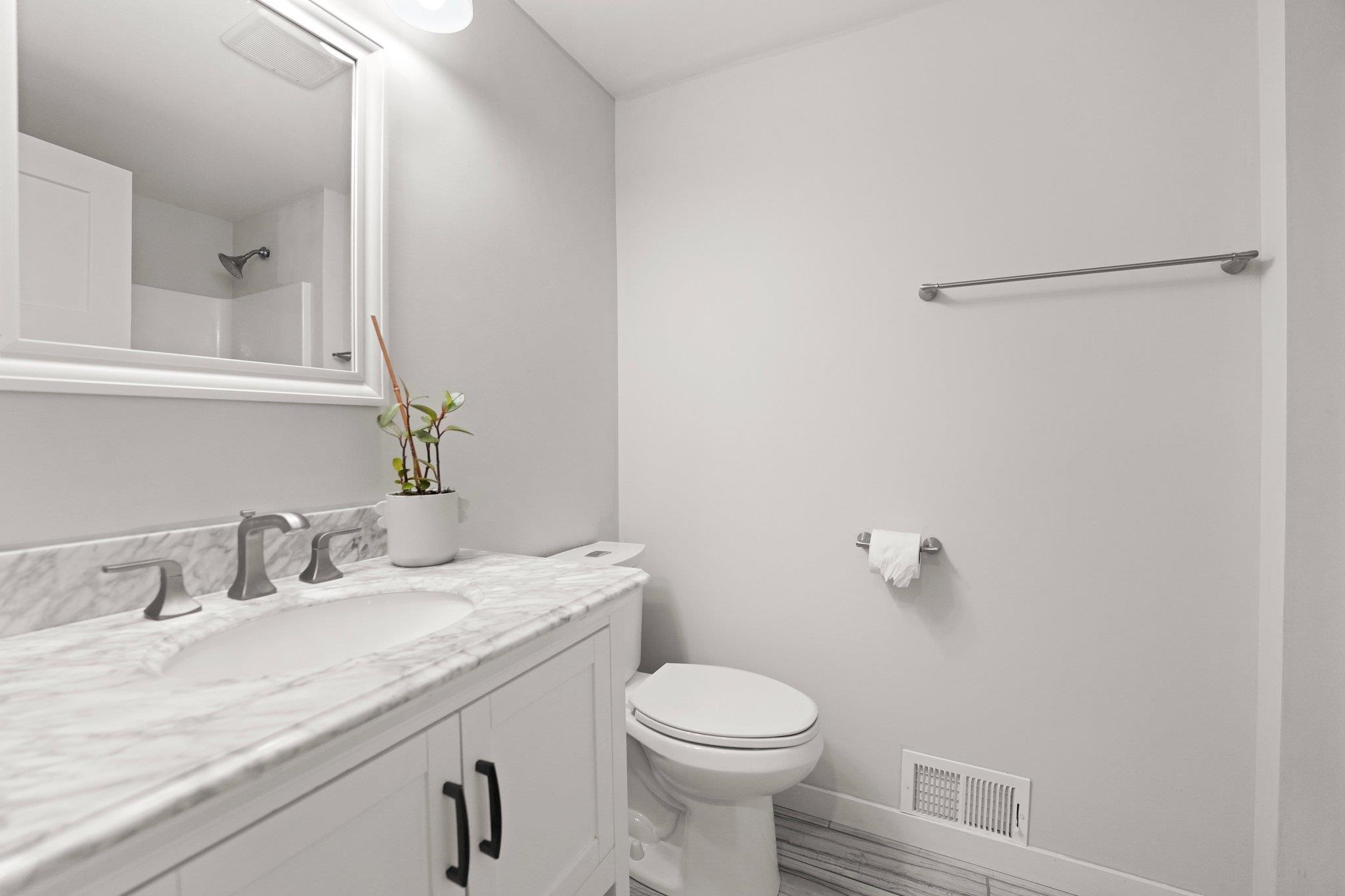 5410 Trager Road Traverse City, MI 49696 - Photo 18 of 45 1933753-252787dd-34c8-4ca0-85b0-4ed79b1dad93.JPG