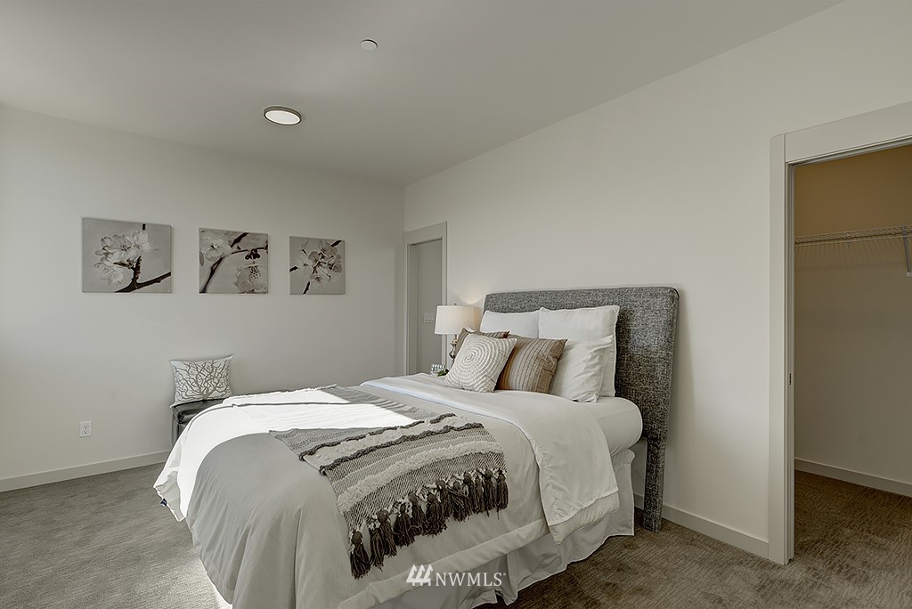 3611 2nd Avenue Northwest Seattle, WA 98107 - Photo 14 of 24