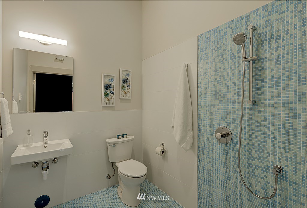 3611 2nd Avenue Northwest Seattle, WA 98107 - Photo 17 of 24