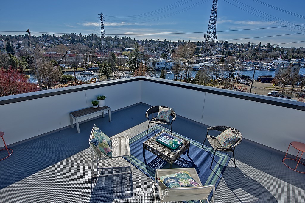 3611 2nd Avenue Northwest Seattle, WA 98107 - Photo 10 of 24