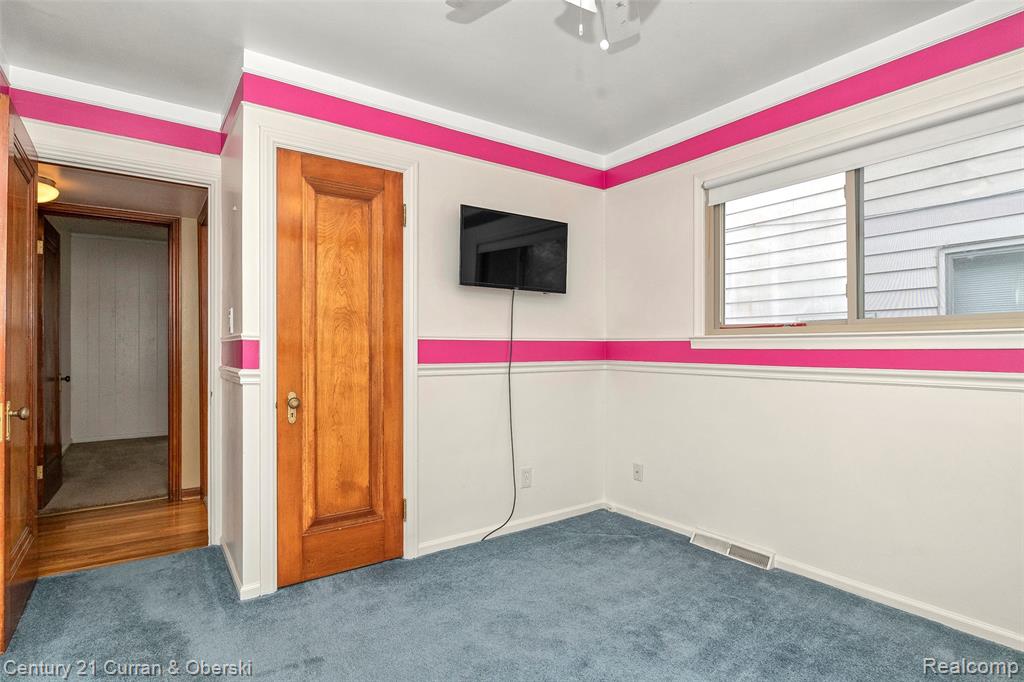 24531 Union Street Dearborn, MI 48124 - Photo 20 of 29