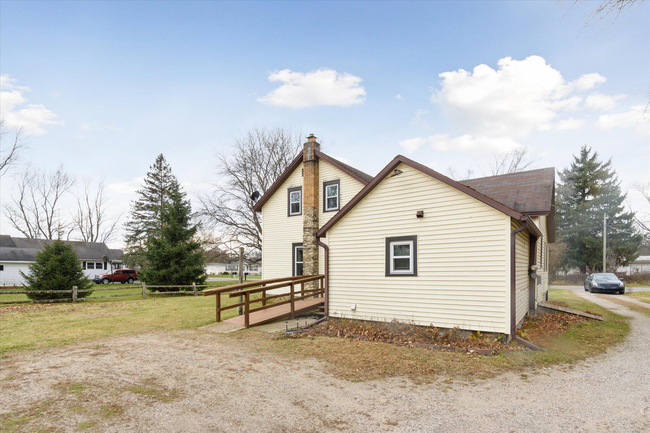 6946 Whites Bridge Road Belding, MI 48809 - Photo 35 of 38 40-6946-Whites-Bridge-Road-Belding-MI-48