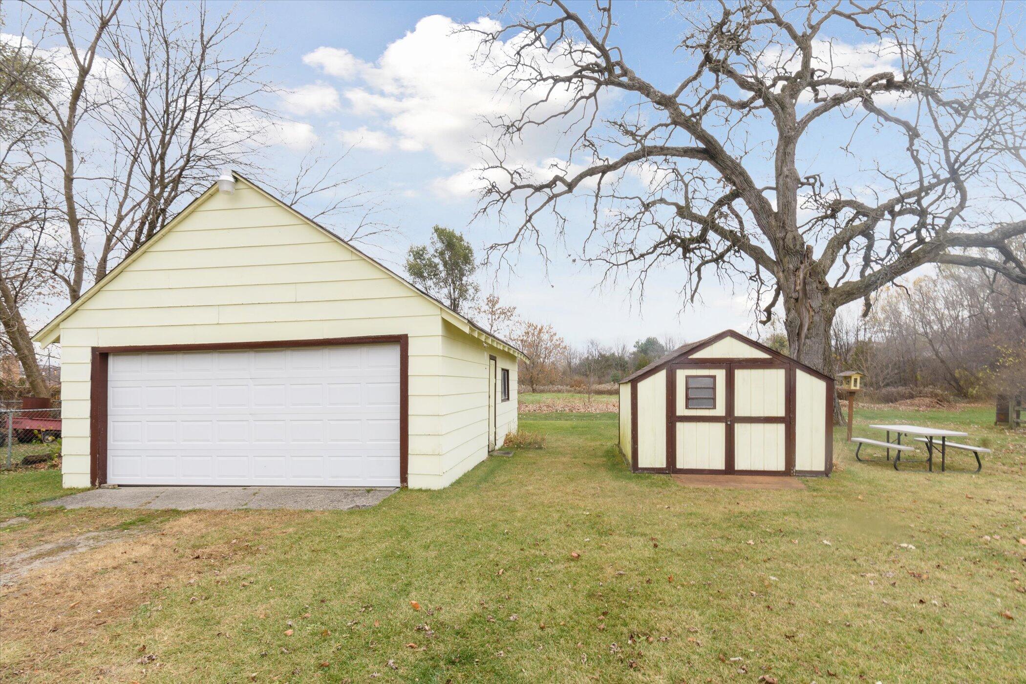 6946 Whites Bridge Road Belding, MI 48809 - Photo 36 of 38 41-6946-Whites-Bridge-Road-Belding-MI-48