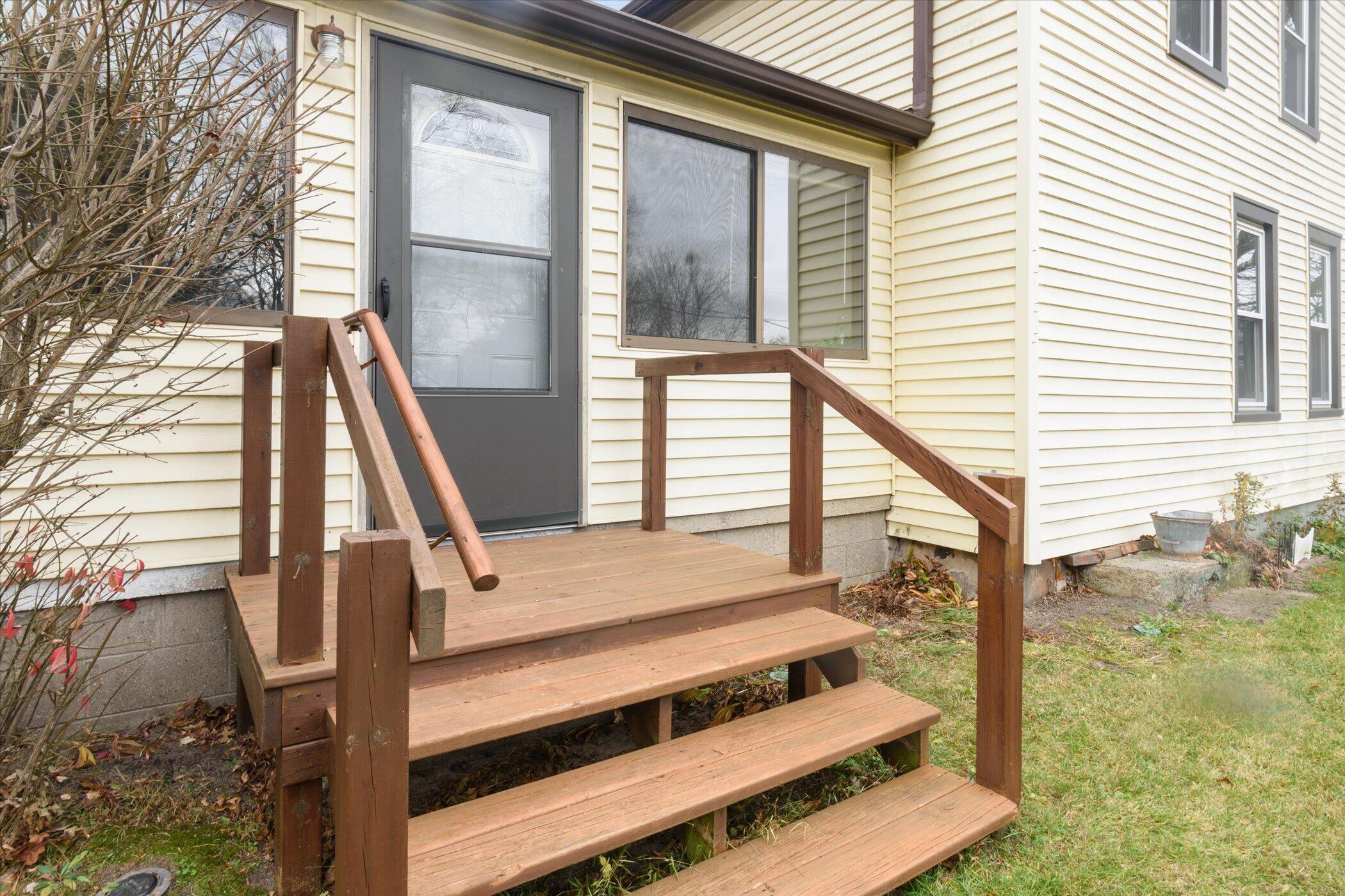 6946 Whites Bridge Road Belding, MI 48809 - Photo 4 of 38 05-6946-Whites-Bridge-Road-Belding-MI-48