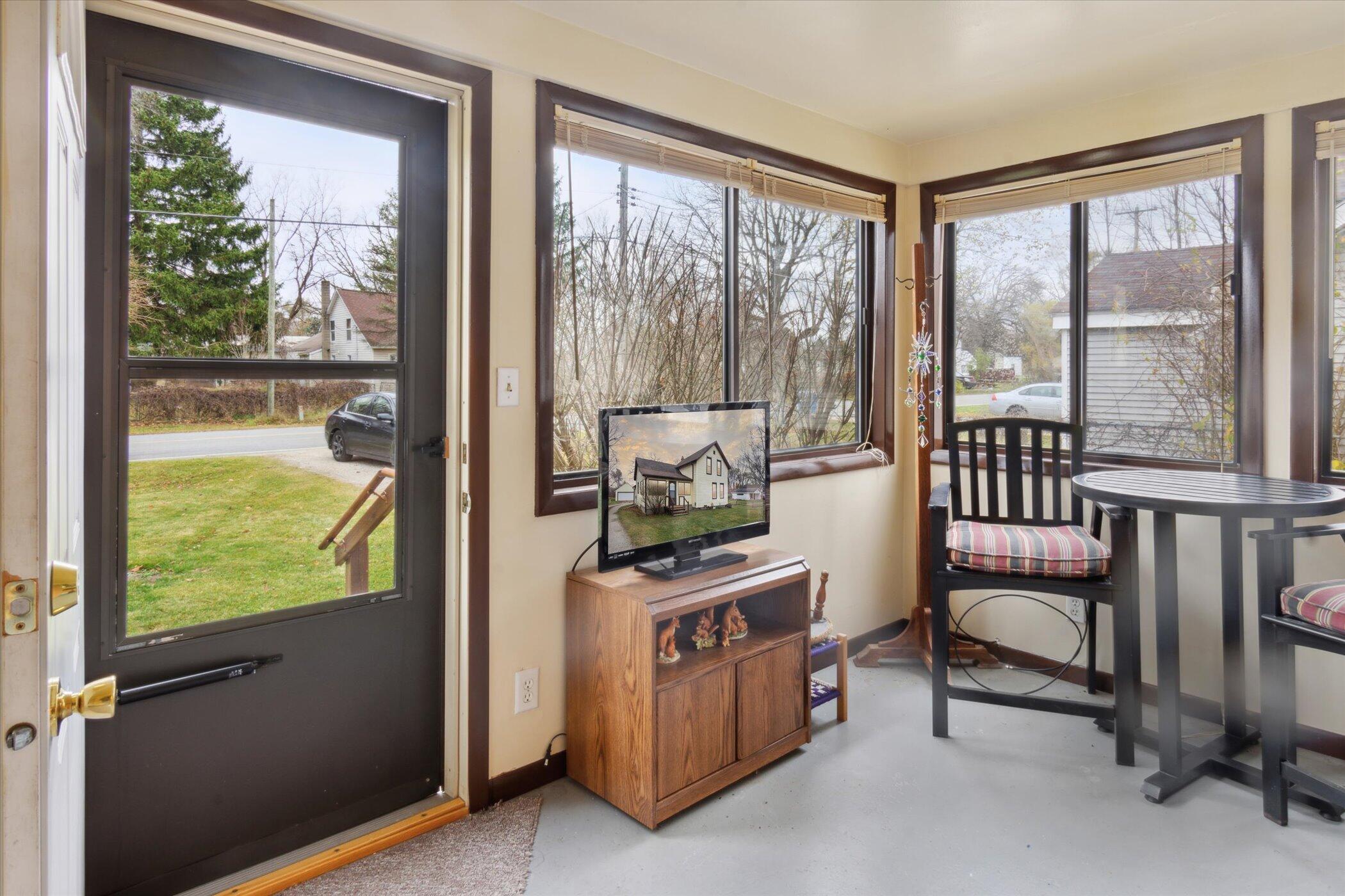 6946 Whites Bridge Road Belding, MI 48809 - Photo 6 of 38 07-6946-Whites-Bridge-Road-Belding-MI-48