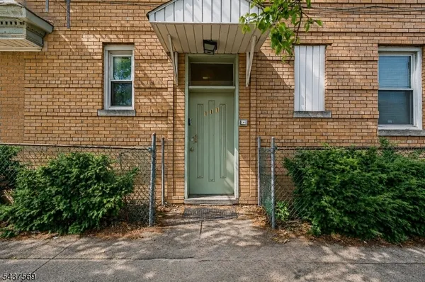 $240,000 | 111 Mallory Avenue, Jersey City, NJ 07304