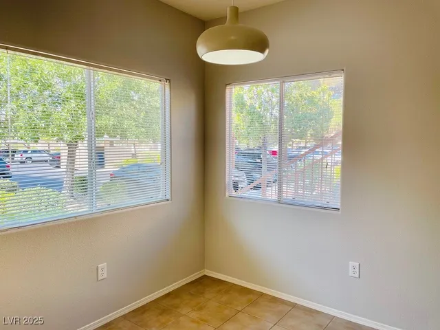 $1,550 | 1050 East Cactus Avenue, Unit 1117, Las Vegas, NV 89183