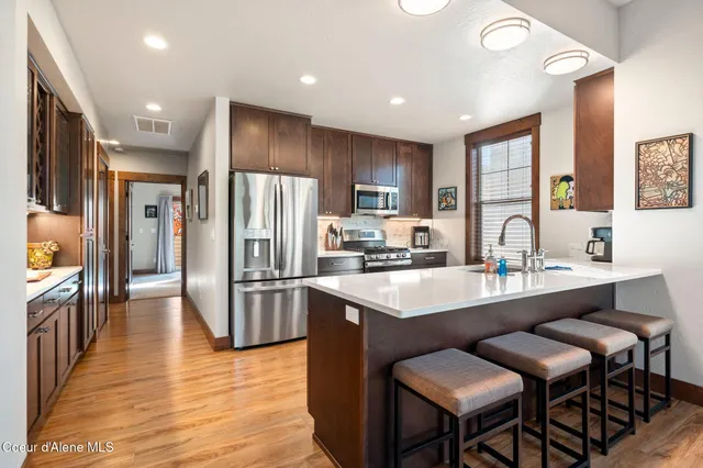 $765,000 | 511 Guthrie Place, Unit 502, Dover, ID 83825