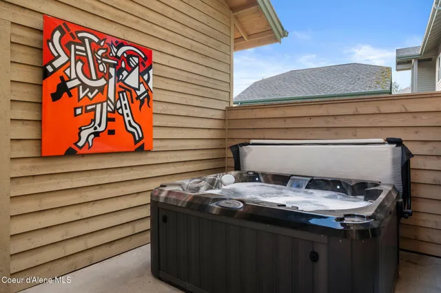 $765,000 | 511 Guthrie Place, Unit 502, Dover, ID 83825