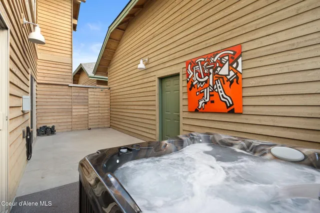 $765,000 | 511 Guthrie Place, Unit 502, Dover, ID 83825