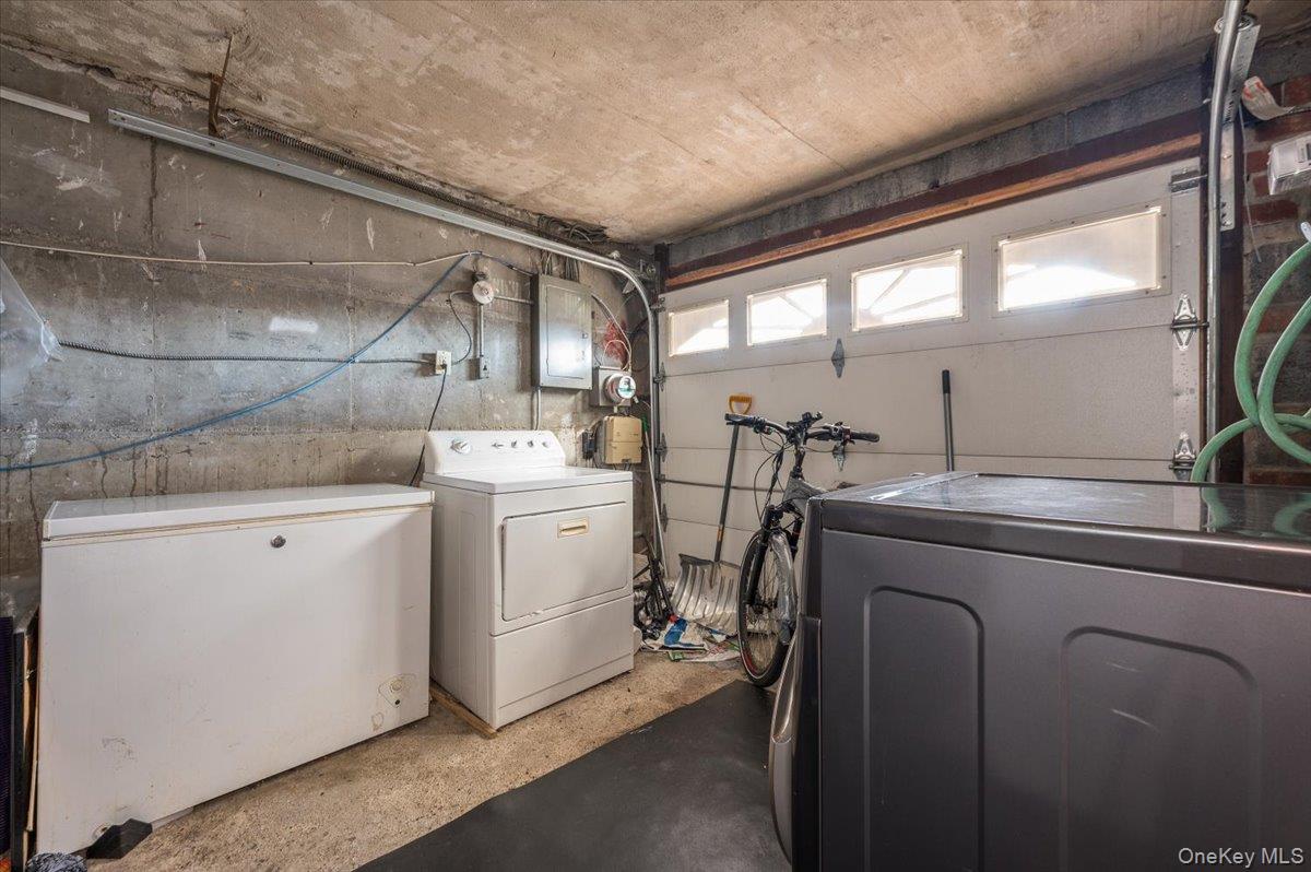 2515 Eastchester Road Bronx, NY 10469 - Photo 16 of 22